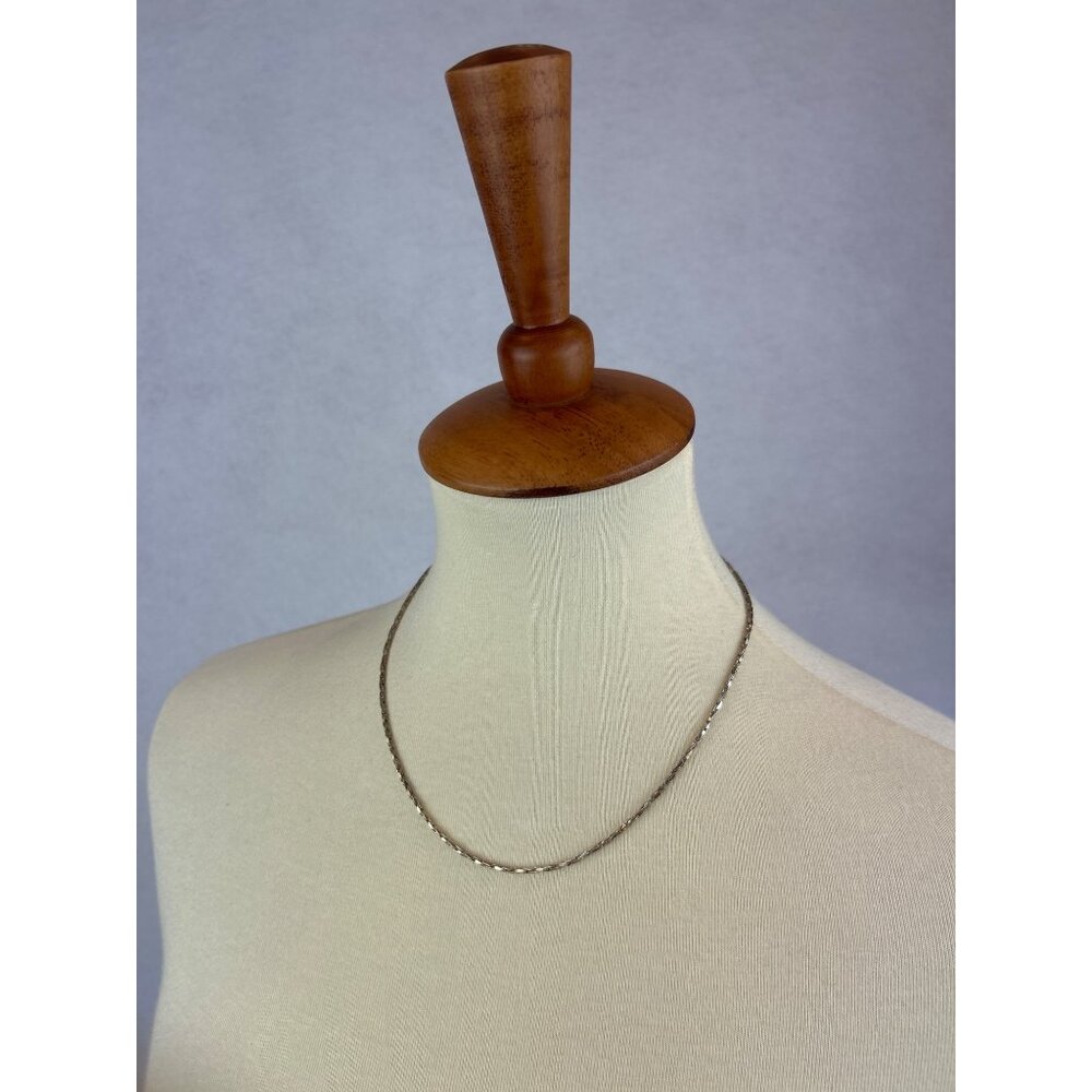 Vintage Silver Tone Twisted Chain Necklace Spring Ring Clasp
